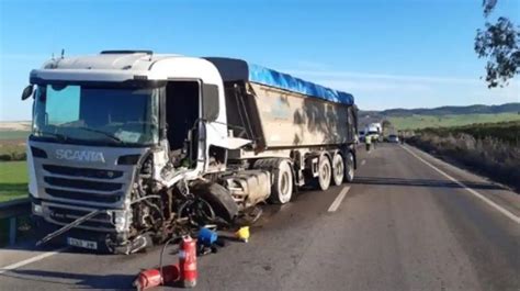 Muere En Un Accidente En Arcos Tras Chocar Un Turismo Y Un Camión