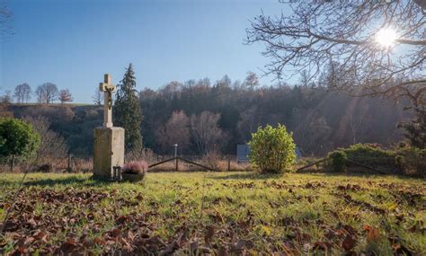 Beautiful Cross Tombstone free image download