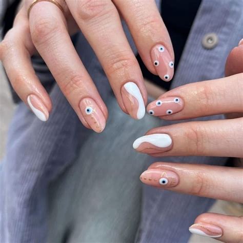 Uñas Color Nude Con Diseños De Ojos IDEAS E IMÁGENES