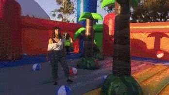 Gifs Of Hot Girls Eating Sh T Ebaum S World