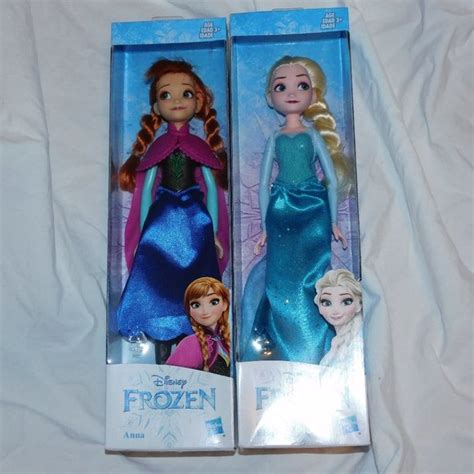 Disney | Toys | Frozen 2 Fashion Dolls Disney Princess Anna Queen Elsa ...