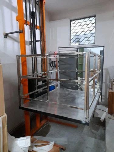 Lmi Lmiglft Hydraulic Goods Lift Capacity Ton At Rs In