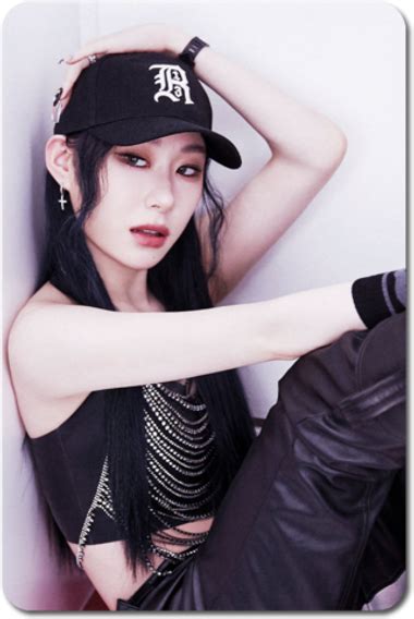 ITZY | BERTHA SHOP