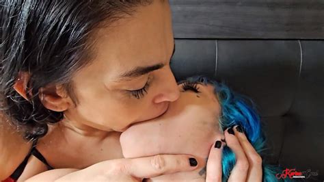 Forumophilia PORN FORUM Hungry Tongues Relaxing Kisses Mixing Tongues Page