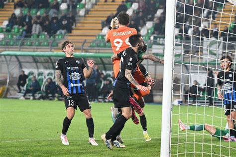 Verso Latina Foggia Scontro Diretto In Zona Playoff Tra Due