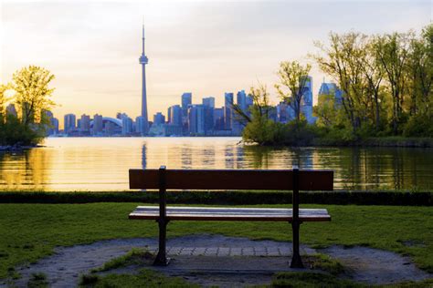 Toronto's Top Attractions & Highlights