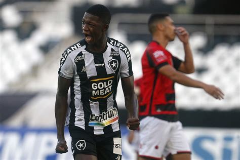 Matheus Babi Do Botafogo Recebe Sondagem De Quatro Clubes Do Brasil