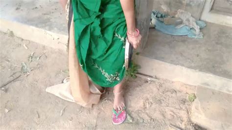 Desi Indian Mature With A Giant Butt Milks Her Own Boobs In A Hotntubes