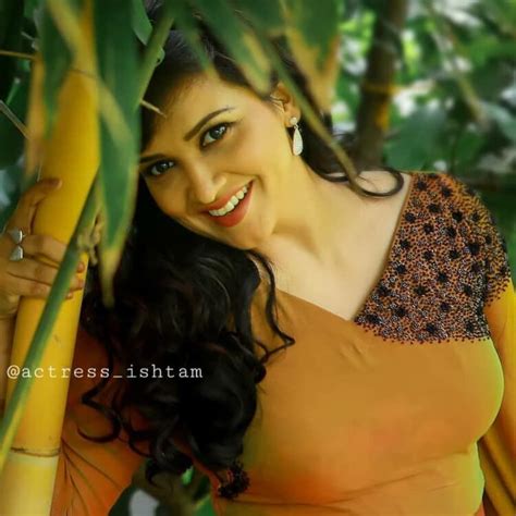 10 Hot Sexy Lena Kumar Bikini Pics