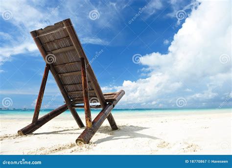 Sala De Estar Do Chaise Na Praia Imagem De Stock Imagem De Recurso