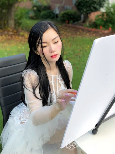 Hot mom nổi tiếng xinh đẹp là gái 2 con trông mòn con mắt Titanic Nơi mọi thứ được chia sẻ