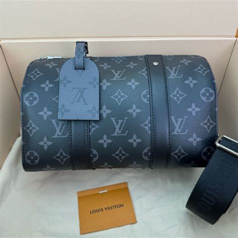 Louis Vuitton 路易威登m45936 City Keepall系列eclipse帆布拉鍊 斜背包 肩背包 晶片款