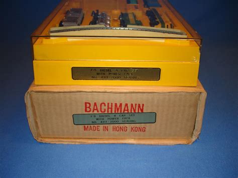 BACHMANN N GAUGE F9 DIESEL READING TRAIN SET 4311:2000