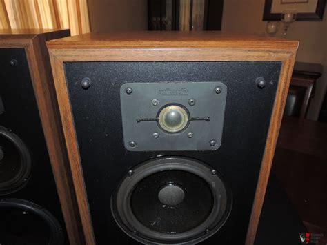 Pair Of Vintage Polk Audio Monitor 5 Bookshelf Speakers Photo 1290738