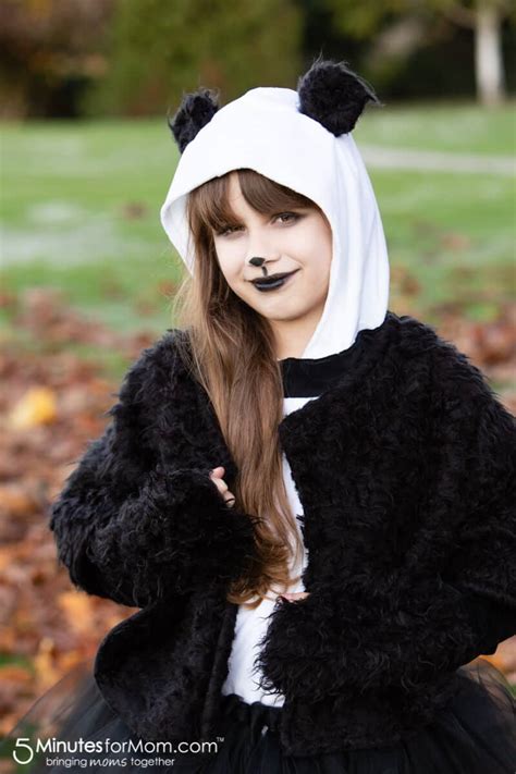 DIY Panda Costume - 5 Minutes for Mom