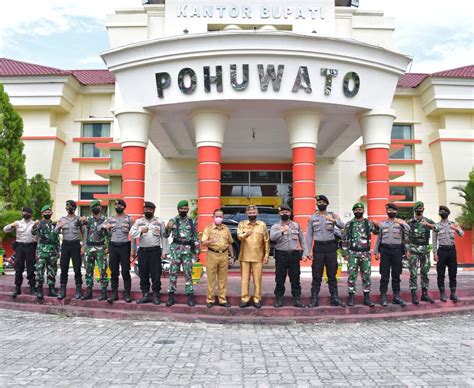 Demo 11 April Kantor Bupati Pohuwato Dijaga Ketat Dulohupa Id