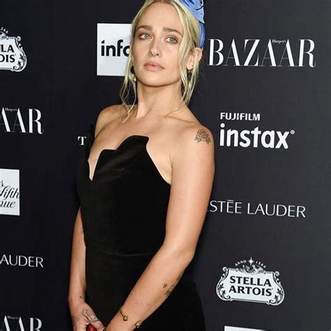 Hot And Sexy Jemima Kirke Photos Thblog