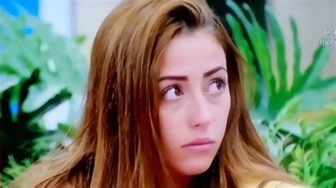 Miriam De Gran Hermano Intenta Abandonar La Casa En Pleno Directo Con