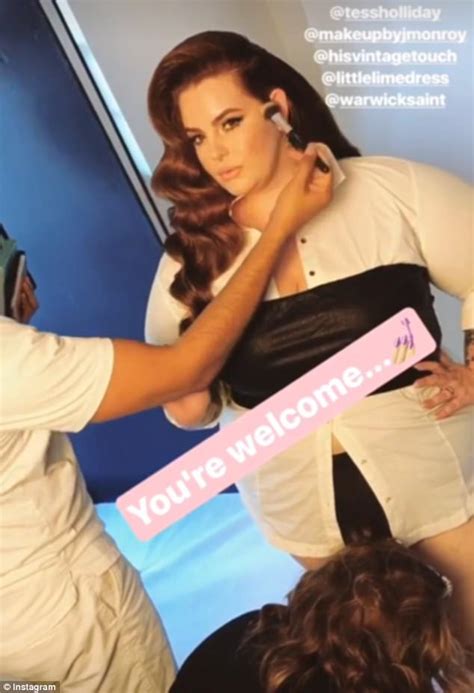 Tess Holliday Poses In A Lacy Black Thong On Instagram Daily Mail Online