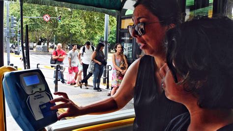 El boleto mínimo de colectivo pasó a costar 270 y el del tren 130