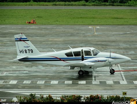 HI 879 Privado Piper PA 23 250 Aztec AviacionCR Net