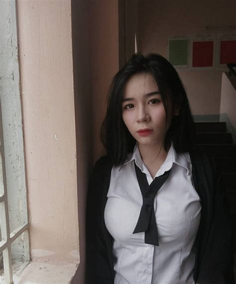 Gặp gỡ Trần Di Thiên Minh cô nàng hot girl sở hữu vòng một siêu khủng