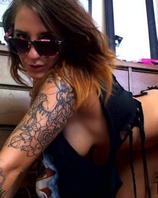 Emo GF Tatye Shows You Her Nude Tattooed Body Porn Pictures XXX Photos Sex Images 3637010