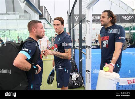 Padel Bologna Soccer Players Hi Res Stock Photography And Images Alamy