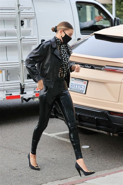 Hailey Baldwin S Sexy Ass In Latex On The Eve Of Birthday 27 Photos The Fappening
