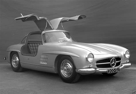 1954→1957 Mercedes-Benz 300 SL Coupe | Review | SuperCars.net