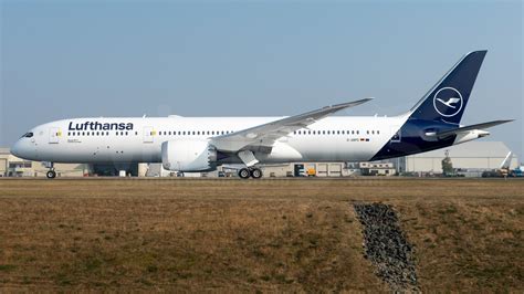 Lufthansa Boeing 787 9 Dreamliner D ABPD V1images Aviation Media