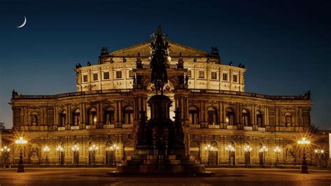 Semperoper Dresden Geschichte Spielplan Hotels in der Nähe HotelFriend