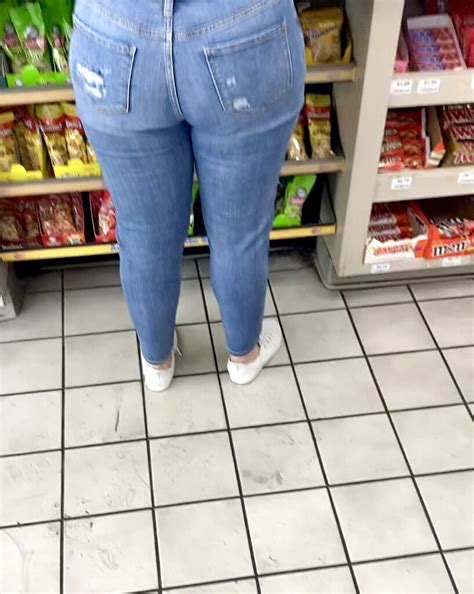 Thicc Latina Milf In Tight Jeans Oc Tight Jeans Forum
