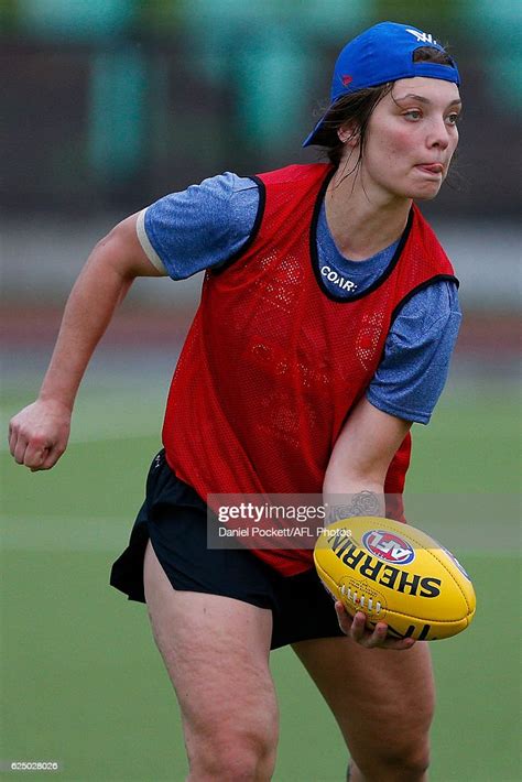 Ellie Blackburn In Action During The Western Bulldogs Womens Afl