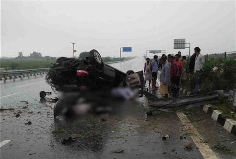 Horrific Road Accident On Agra Lucknow Expressway Car Collided With