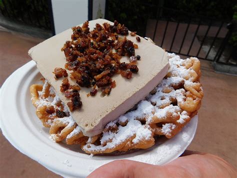 types of funnel cake toppings