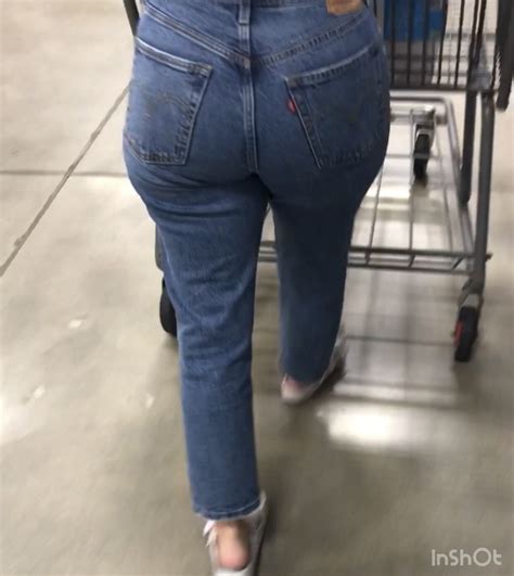 Blonde Milf Shopping In Tight Jeans Tight Jeans Forum