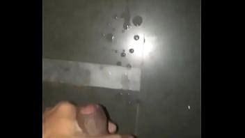 Cumming En El Suelo XVIDEOS
