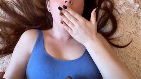 Beautiful Babe Giving Blowjob