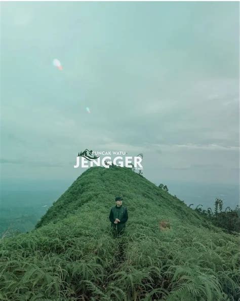 menawannya puncak watu jengger surga tersembunyi  mojokerto