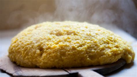 Polenta Tradizionale Ricetta Polenta Mais Ottofile E Pignoletto