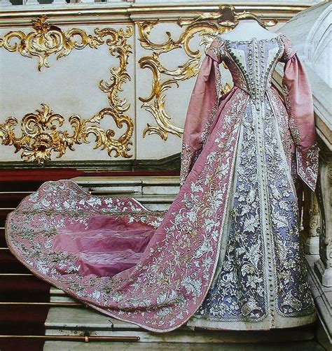Эрмитаж, ВЫСТАВКА КОСТЮМА (13). Умница и ее мундиры | Historical ...