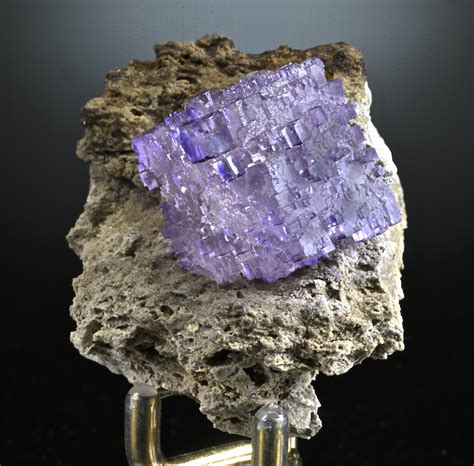 Well Arranged Molecules Mineral Specimen Fluorite Geometricly