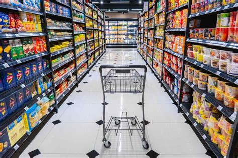 iceland grocery store  deals tips