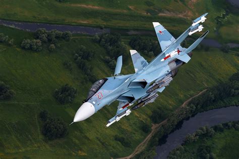 HD Wallpaper Of The Sleek Sukhoi Su 30 Jet Fighter