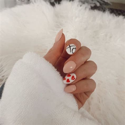 Hot Nail Designs For Valentines Day Thatll Steal Your Heart