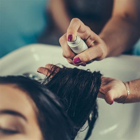Premium Photo | Hair treatment