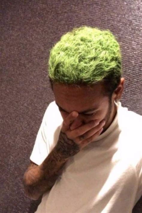 Neymar Aparece De Cabelo Verde E Internet N O Perdoa Jovem Pan