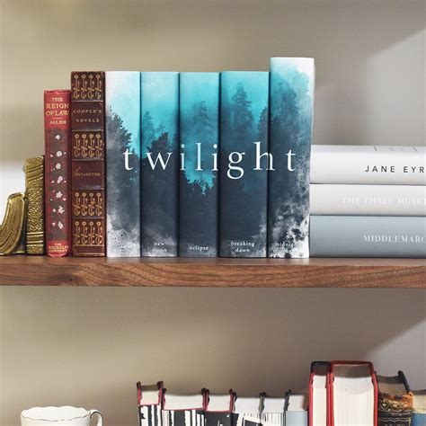 The Twilight Saga Book Set | Twilight saga books, Twilight book ...