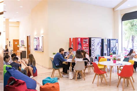 Spanish School in Valencia, Spain - 10 minutes from beach